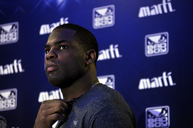 锋黄熙燦无 锋黄熙燦无